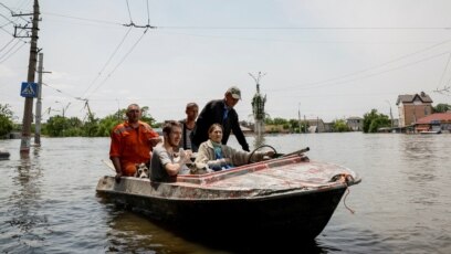 Руските войски са обстрелвали жители на Херсон които са се