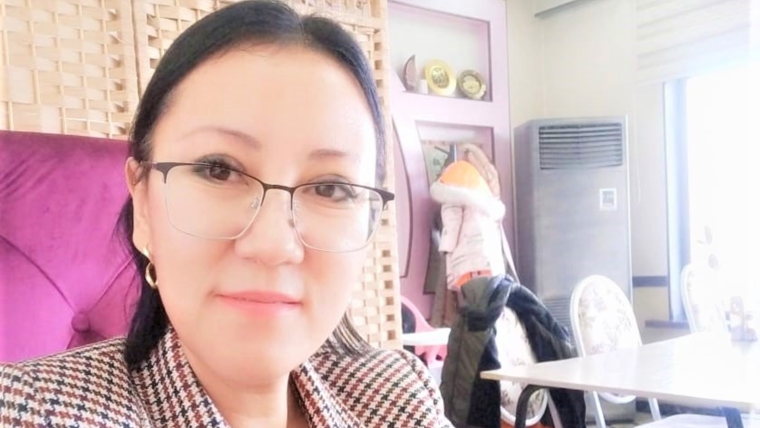 Көпшілік ерлі-зайыптыларды ұрсып тастады