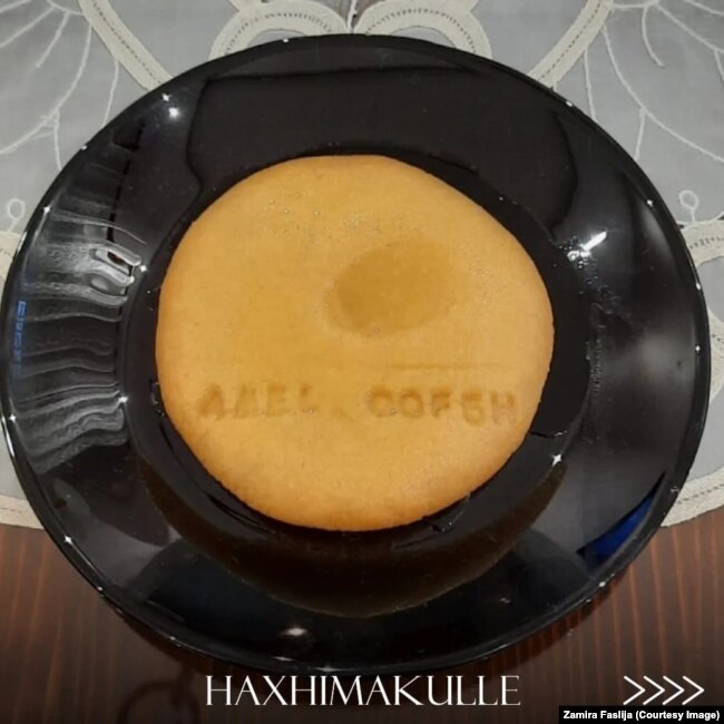 Ëmbëlsira e quajtur haxhimakulle e përgatitur nga Zamira.