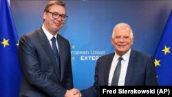 Predsjednik Srbije Aleksandar Vučić sa šefom EU diplomatije Josepom Borrellom 2. maj 2023.