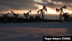 Видобуток нафти на Ново-Єлховському родовищі, Росія, Республіка Татарстан