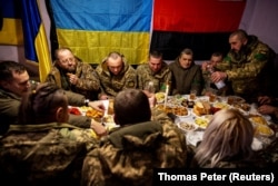 Trupat ukrainase në rajonin e Harkivit në darkën e Krishtlindjes, më 24 dhjetor.