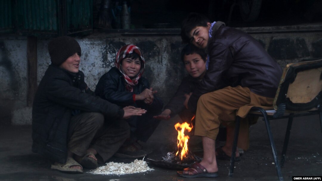 Many Afghans are struggling to keep warm this winter. 