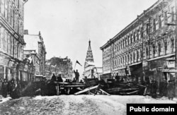 Баррикады в Москве во время восстания в декабре 1905 года
