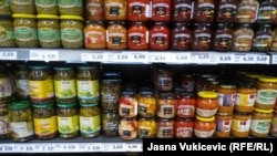 Prodavnica ruskih prehrambenih proizvoda u Budvi, 14.avgust 2023.