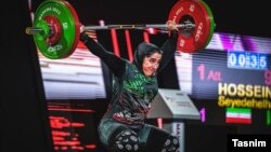 الهام حسینی، نخستین مدال‌آور وزنه‌برداری زنان ایران در مسابقات بین‌المللی، در رقابت‌های امسال به عنوان پنجمی بسنده کرد