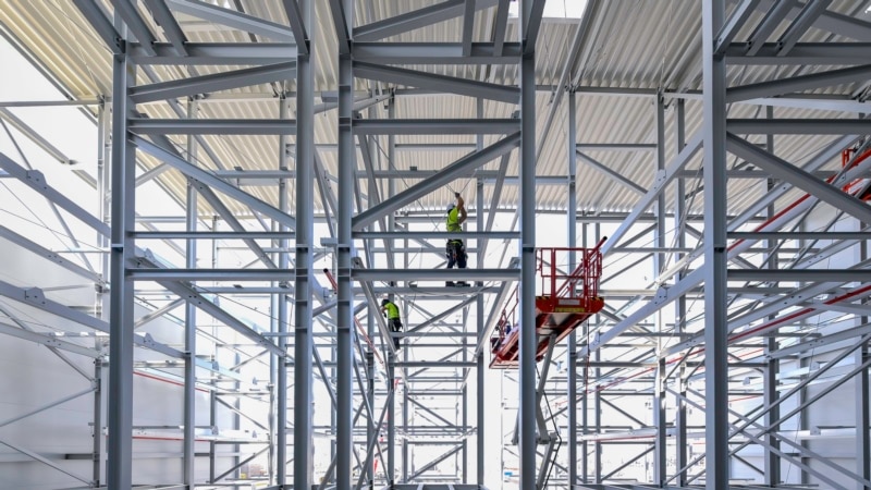 Idén eddig 0,2 százalékkal nőtt a magyar gazdaság