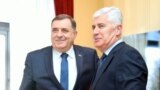 Milorad Dodik (L) i Dragan Čović uoči sastanka u Banjoj Luci, BiH, 21. februar 2023.