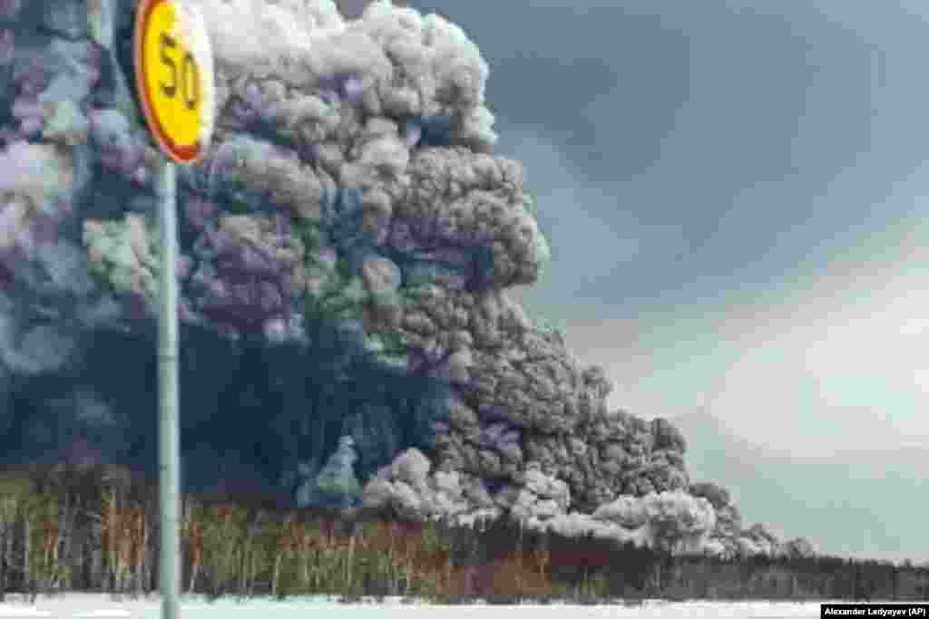 Smoke and ash are visible during the Shiveluch volcano&#39;s eruption on the Kamchatka Peninsula in Russia on April 11. One of Russia&#39;s most active volcanoes,&nbsp;Shiveluch spewed clouds of ash 20 kilometers into the sky.