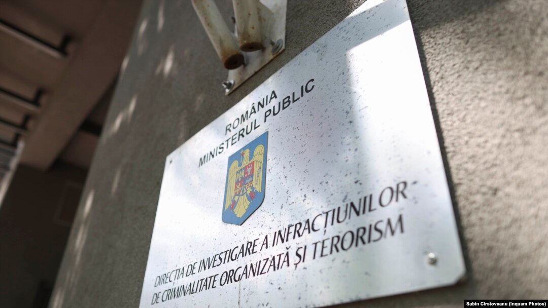 Procurorii DIICOT au reținut un bărbat acuzat de terorism.