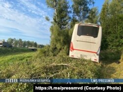 Аўтобус у выніку аварыі