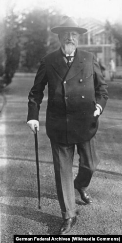 Цар Фердинанд в Кобург, Германия, през 1928 г.