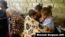 Дети в приюте во время обстрела Степанакерта