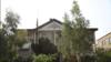 هفت دیپلومات حکومت طالبان امور سفارت افغانستان در تهران را به دست می‌گیرند