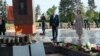 Președinta Maia Sandu, alături de președintele Parlamentului, Igor Grosu la ceremonia de comemorare a celor căzuți în cel de-al Doilea Război Mondial, desfășurată la Complexul memorial „Eternitate”.
