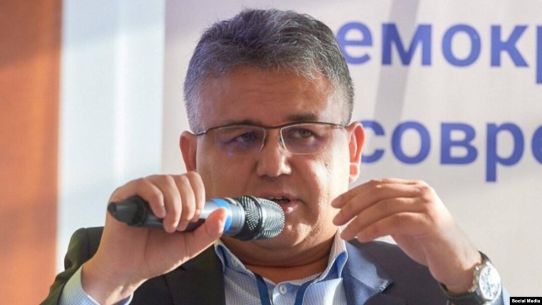 Abbas Gallyamov worked as a speechwriter for Putin from 2008 to 2010. He was a deputy chief of the administration of then-President of Russia's Republic of Bashkortostan Rustem Khamitov from 2010 to 2014.