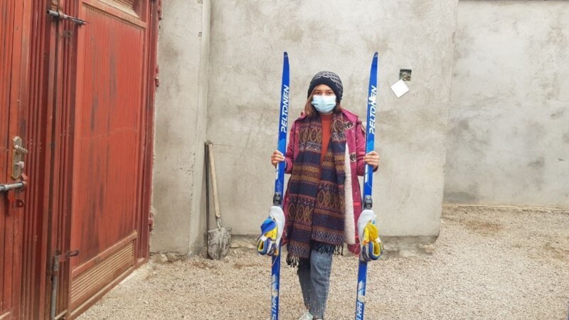 Talibanët ua mohojnë vajzave të drejtën për të skijuar  