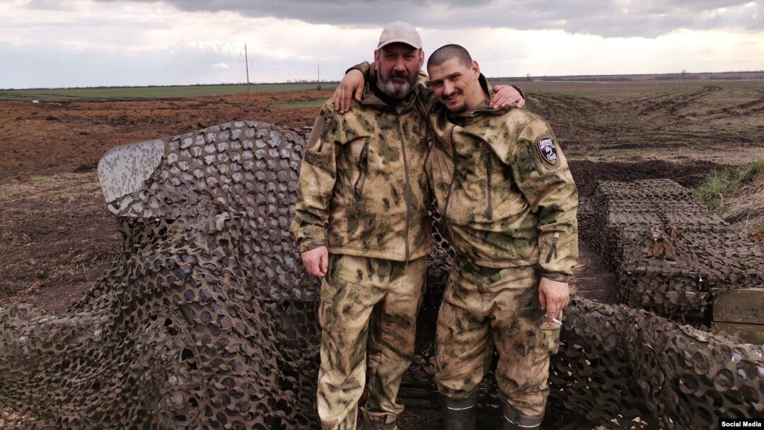 Российские военные на линии укреплений к северо-востоку от города Токмак Запорожской области