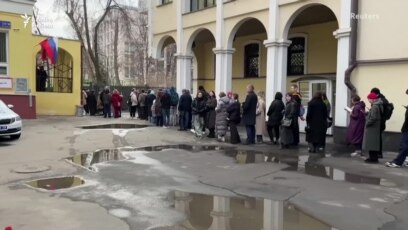 Rusiyada seçkinin üçüncü günü: 'Günorta Putinə qarşı'