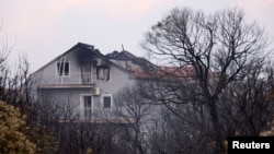 Kuće nakon požara, Grebaštica, 13. juli