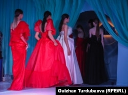 Моделі під час одного з шоу моди в одній з пострадянських країн (ілюстраційне фото)