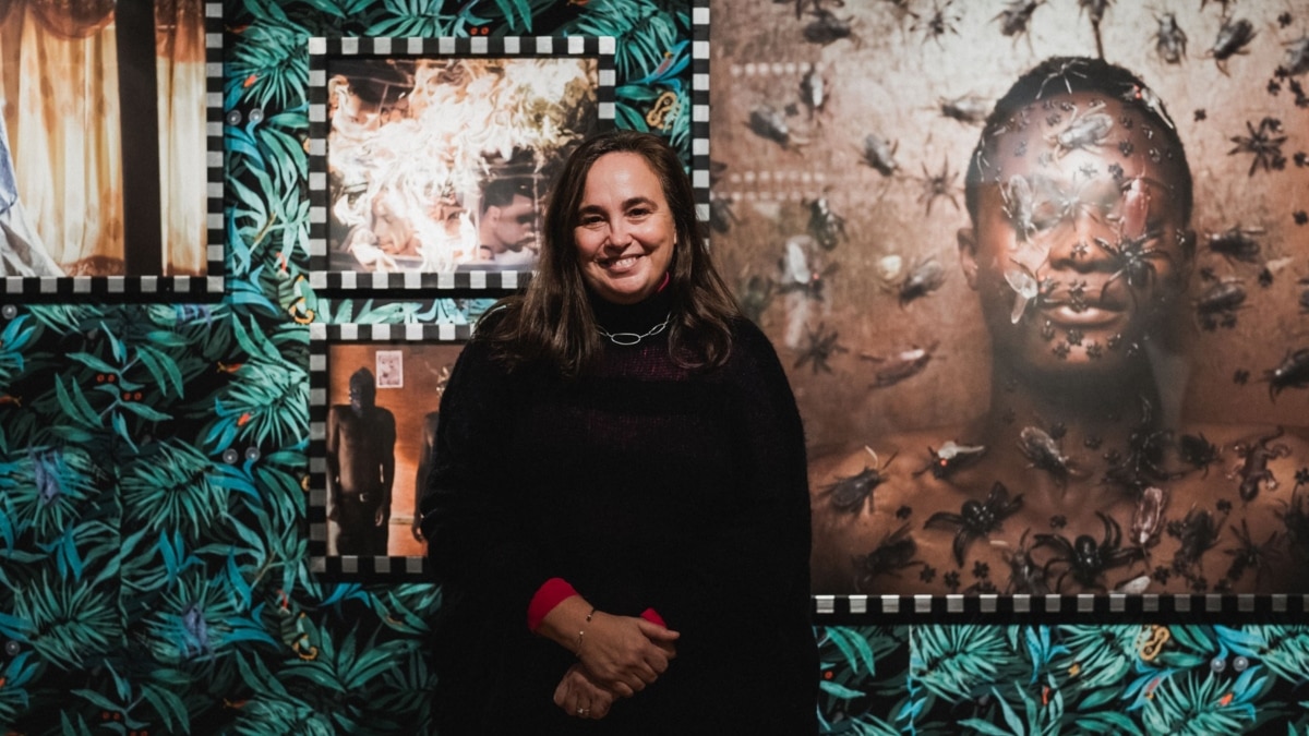 Тя върви по ръба на реалността“, както се казва новата