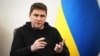 «Ніхто не може ставити ультиматуми Україні щодо того, до я кого часу буде допомога і що ми маємо зробити, наприклад, до осені 2023 року», – каже Михайло Подоляк 
