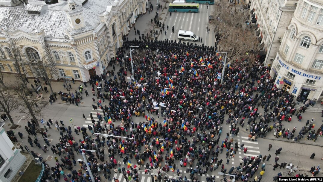 Many of the people at the Shor Party's rally on February 28 were reportedly bused in to the capital.