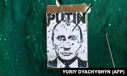 Уруш бошланганидан бери Путин сурати ҳар куйга солинмоқда.