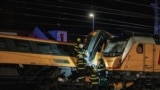 Рятувальники працюють на місці аварії потяга в місті Пардубіце, Чехія, 5 червня 2024 року<br />
Швидкісний пасажирський і вантажний потяги зіткнулися після 23:00<br />
&nbsp;