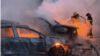Pompierii sting incendiile care au afectat zeci de mașini în Belgorod, în urma unui atac ucrainean.