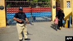 زندان مرکزی شهر کراچی جای که افغانهای بازداشت شده در آن نگهداری میشوند 