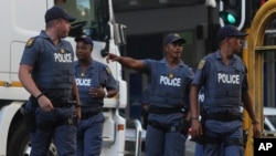 Полицаи в южноафриканската столица Кейптаун. Снимката е илюстративна.