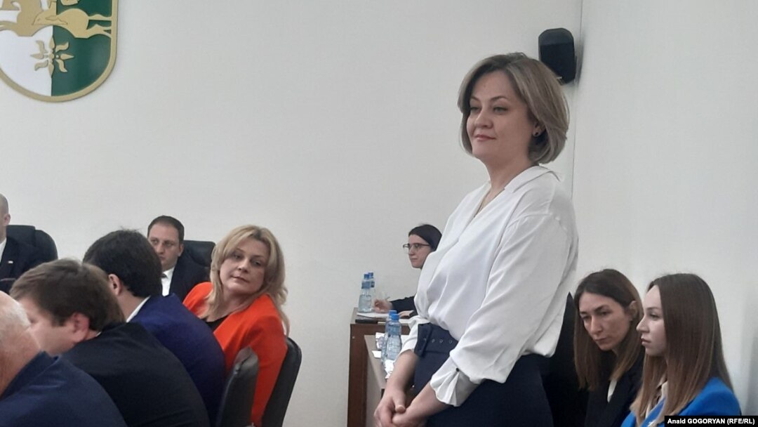 Подавляющее большинство депутатов (32 из 35) проголосовали за Анас Кишмария