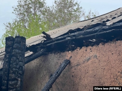 Олар мені кинотеатрда сипалап жүр