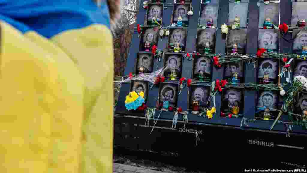 Протягом дня 20 лютого у Києві вшановують пам&#39;ять Героїв Небесної сотні