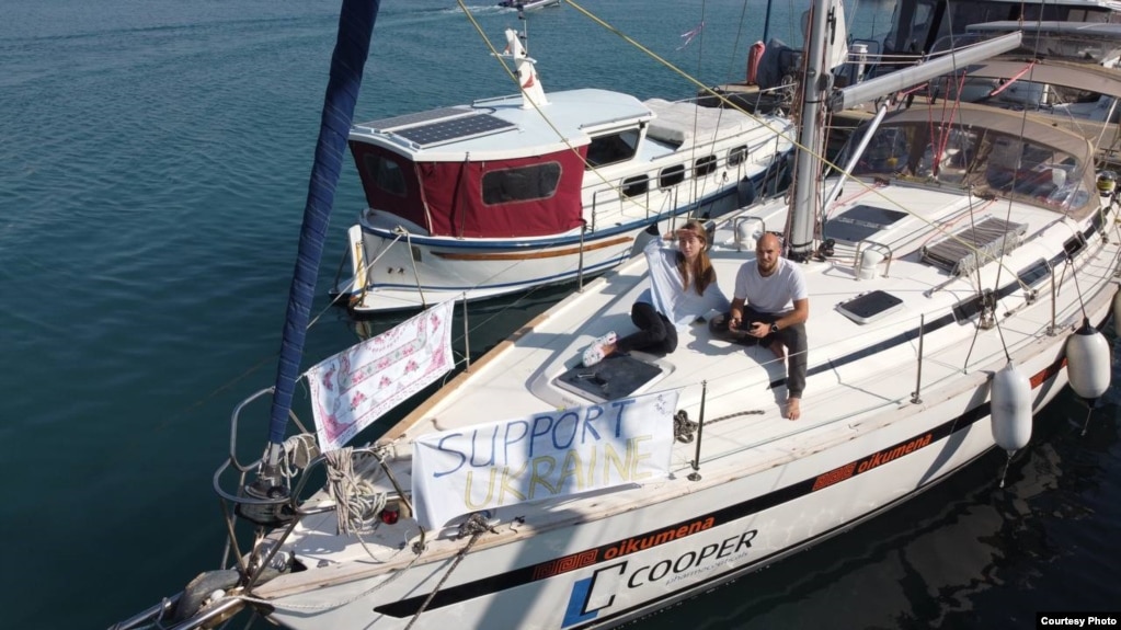 Яхта "Ойкумена" – пикет против войны в Средиземном море