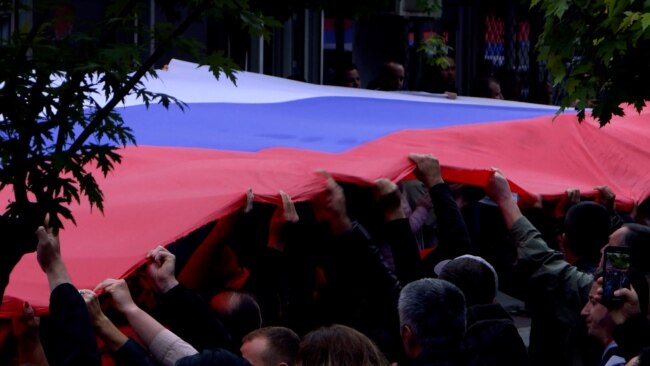 Kosovo Serbs Continue Protests As NATO Bolsters Peacekeeping Force