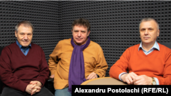 Analiștii Nicolae Negru și Igor Boțan și jurnalistul Europei Libere Alexandru Canțîr