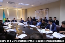 Заседание рабочей группы по рассмотрению петиции об отмене утилизационного сбора. Астана, 13 июня 2024 года