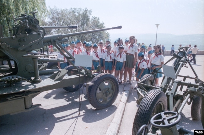 Kampi i pionierëve sovjetikë "Artek", vitet 1980