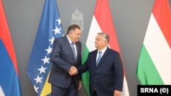 Milorad Dodik, a boszniai Szerb Köztársaság elnöke Budapesten találkozik Orbán Viktor magyar miniszterelnökkel 2023. október 2-án