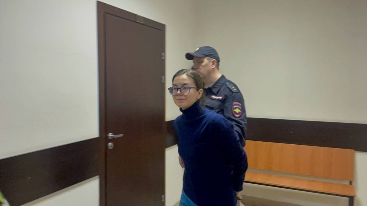 In St. Petersburg, a woman accused of “fakes” was transferred from a pre-trial detention center to a psychiatric hospital