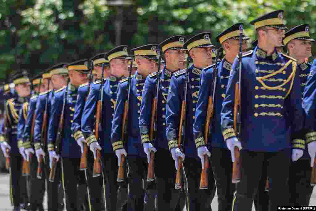 Pas çlirimit, Kosova themeloi institucionet e saj të sigurisë. Policia e Kosovës u themelua në vitin 1999 dhe aktualisht ka rreth 10 mijë pjesëtarë.