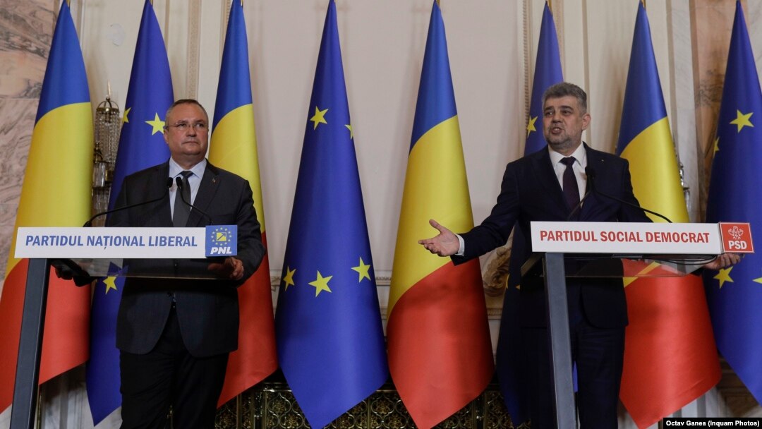 Premierul Marcel Ciolacu (dreapta) și liderul PNL Nicolae Ciucă (stânga) sunt în căutarea unor independeți pentru Primăria Capitalei și prima poziție pe listele de la alegerile europarlamentare.