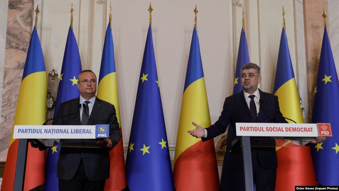 Nicolae Ciucă (stânga) și Marcel Ciolacu (dreapta) fac declarații după stabilirea calendarului electoral din acest an. PNL și PSD nu se mai înțeleg cu privire la ziua în care să fie organizate alegerile prezidențiale.