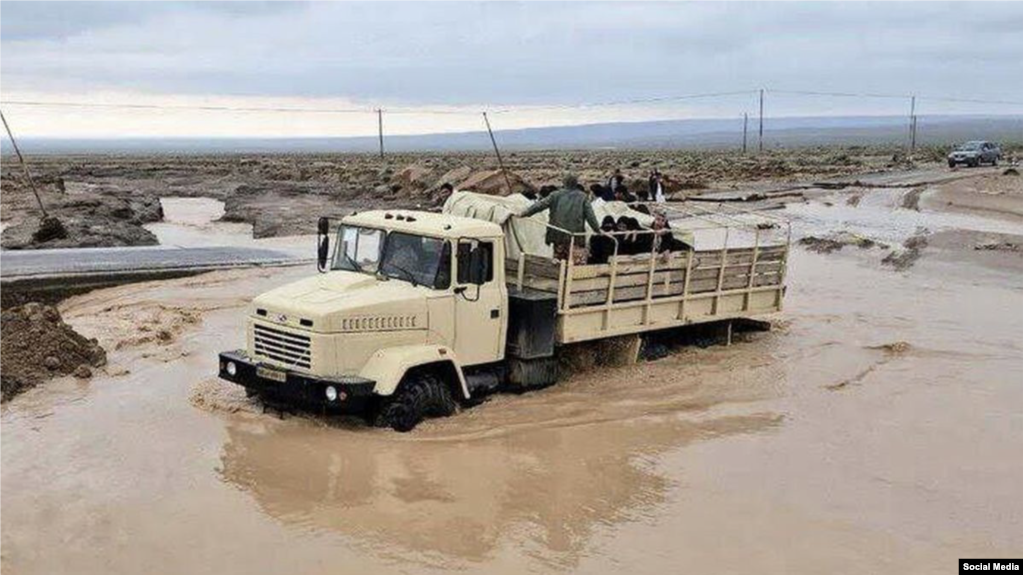 سازمان مدیریت بحران ایران دیروز اعلام کرد به‌ دلیل تداوم بارش، ستادهای آمادگی بحران در چندین استان‌ تشکیل شده است