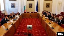 Финансовите екипи на двете политически формации проведоха втора работна среща за бюджета в парламента