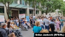 Protest Sindikata Instituta "Simo Milošević" ispred Vlade Crne Gore u Podgorici. 7. septembar 2023. 