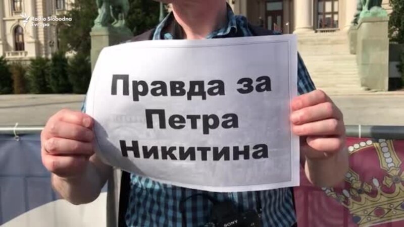 Rusi u Beogradu podržali zadržanog aktivistu Petra Nikitina
